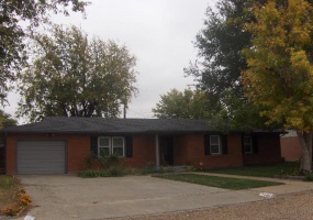 1405 Oak Avenue,Dalhart,Hartley,Texas,United States 79022,3 Bedrooms Bedrooms,1.75 BathroomsBathrooms,Single Family Home,Oak Avenue,1005