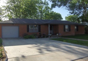 1405 Oak Avenue,Dalhart,Hartley,Texas,United States 79022,3 Bedrooms Bedrooms,1.75 BathroomsBathrooms,Single Family Home,Oak Avenue,1005