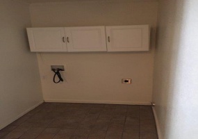 521 Ash Avenue,Dalhart,Dallam,Texas,United States 79022,6 Bedrooms Bedrooms,2 BathroomsBathrooms,Apartment,Ash Avenue,1071